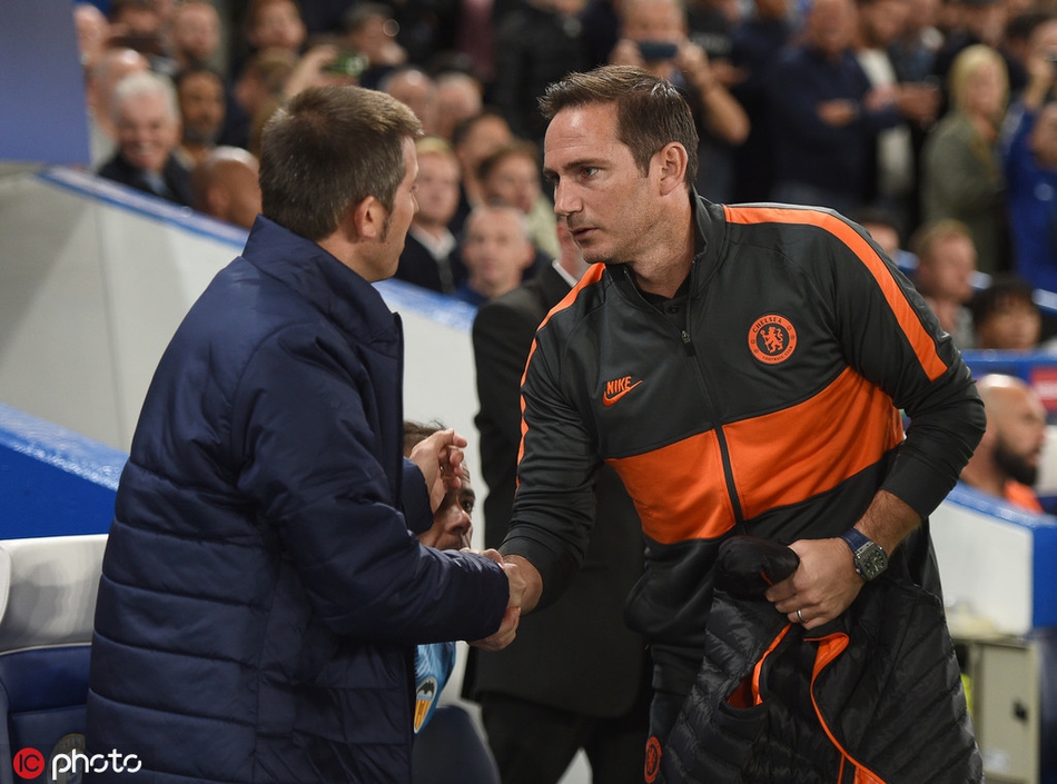 赛地聚焦——欧冠集结日热度飙升，瓦伦西亚遗憾出局，目标明确，临场指挥获称赞的简单介绍-满冠体育入口