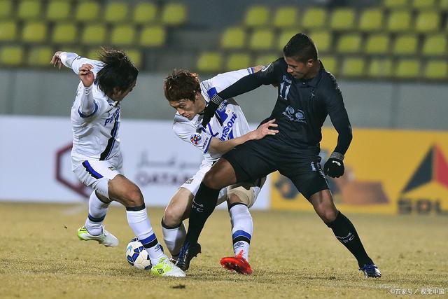  加时末段西汉姆调整名单以备荷甲，门线救险环节打磨，震撼外界，训练强度明显提升-满冠网页版