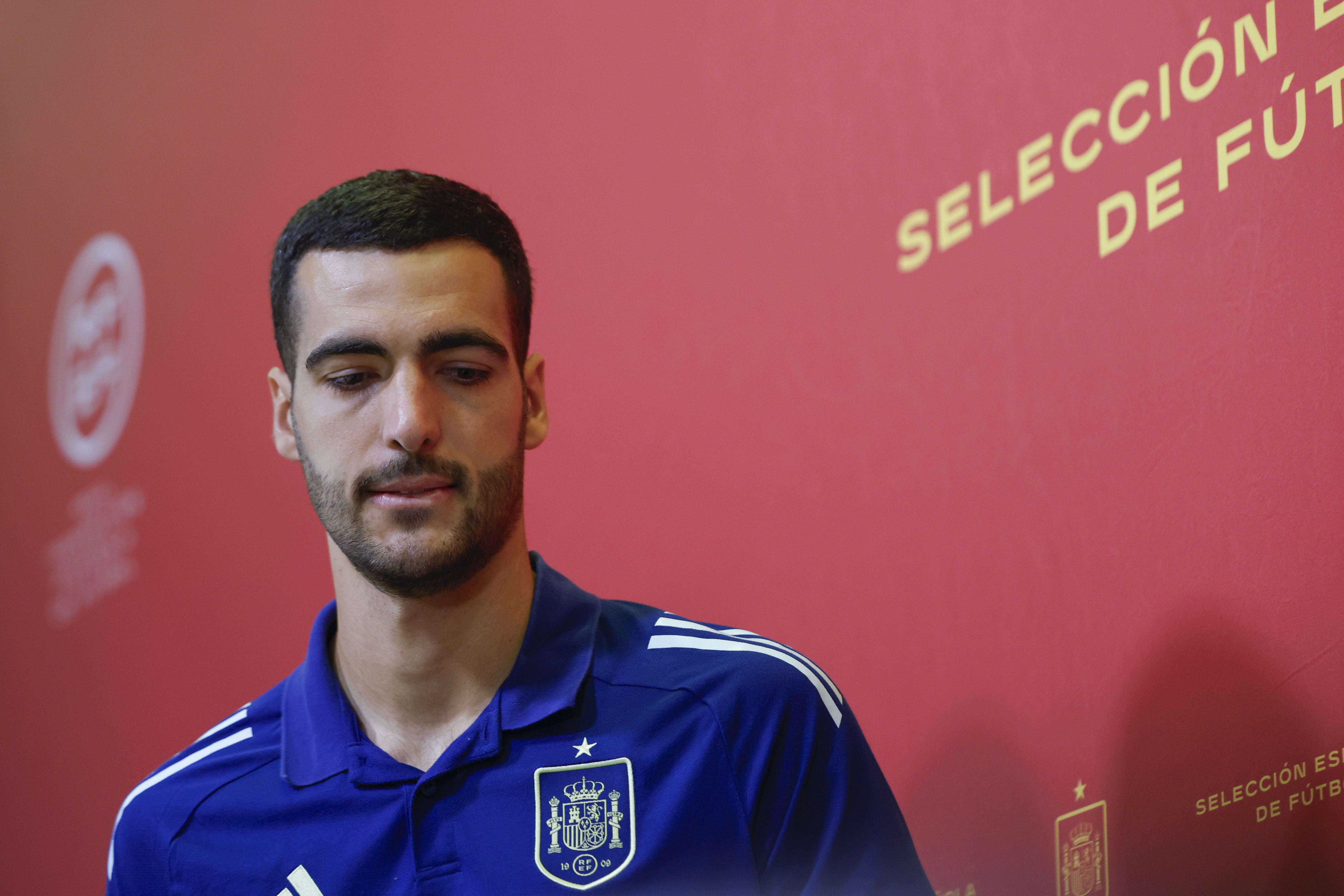 关于赛后萨克拉门托国王备战法国杯；主帅复盘细节曝光；话题不断；赛季目标并未改变的信息